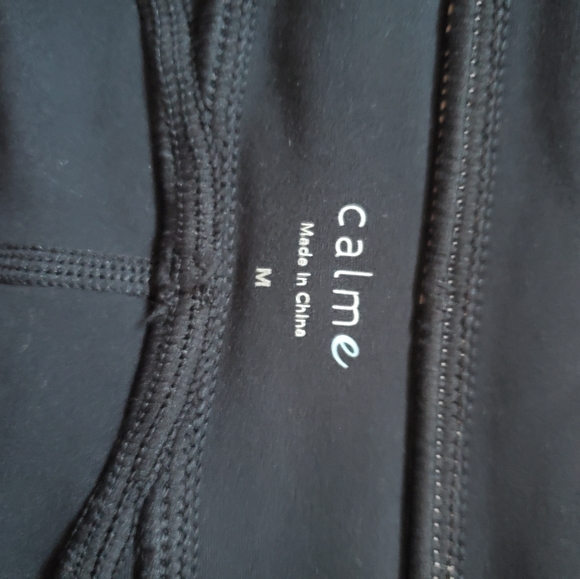 Calme women's leggings size Medium. - Picture 6 of 9